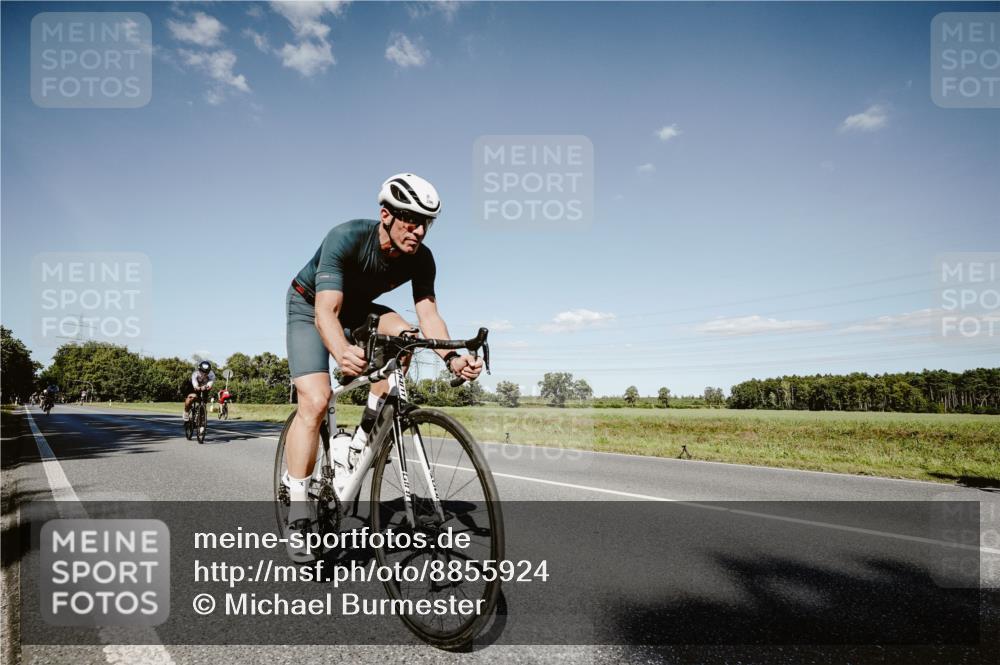 07.09.2025 - 19. Norderstedt Triathlon Michael Burmester http://msf.ph/oto/8855924 07.09.2025 15:17:28 Radfahren 396, 407, 445, 448, 467, 871, 938 meine-sportfotos.de