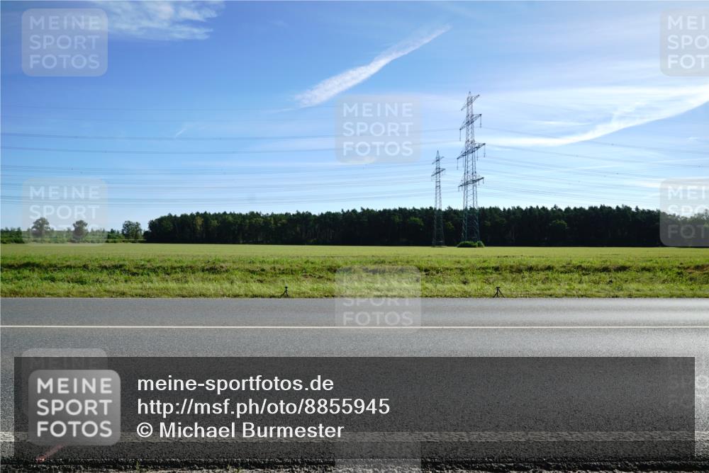 07.09.2025 - 19. Norderstedt Triathlon Michael Burmester http://msf.ph/oto/8855945 07.09.2025 10:44:21 Radfahren 111 meine-sportfotos.de