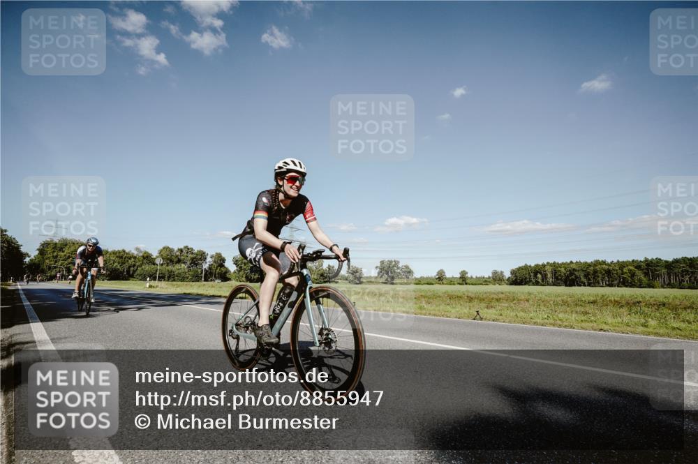 07.09.2025 - 19. Norderstedt Triathlon Michael Burmester http://msf.ph/oto/8855947 07.09.2025 15:17:36 Radfahren 399, 878, 1470 meine-sportfotos.de