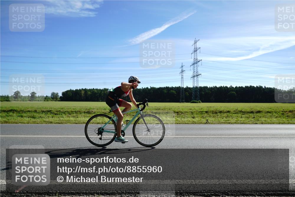 07.09.2025 - 19. Norderstedt Triathlon Michael Burmester http://msf.ph/oto/8855960 07.09.2025 10:44:54 Radfahren 92 meine-sportfotos.de