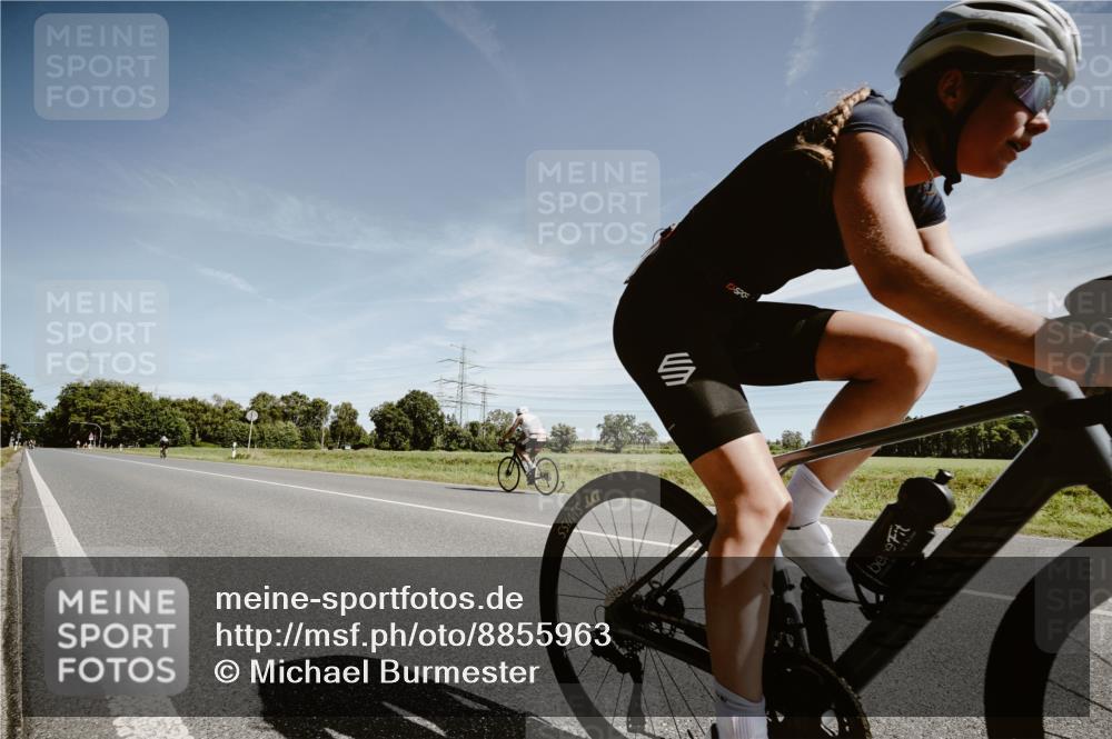 07.09.2025 - 19. Norderstedt Triathlon Michael Burmester http://msf.ph/oto/8855963 07.09.2025 12:13:12 Radfahren 1361 meine-sportfotos.de