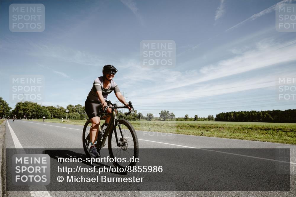 07.09.2025 - 19. Norderstedt Triathlon Michael Burmester http://msf.ph/oto/8855986 07.09.2025 12:13:34 Radfahren 1286 meine-sportfotos.de