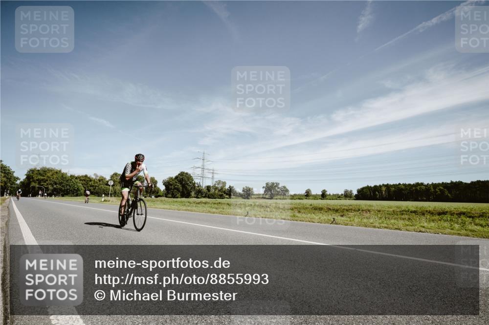 07.09.2025 - 19. Norderstedt Triathlon Michael Burmester http://msf.ph/oto/8855993 07.09.2025 12:13:39 Radfahren 898 meine-sportfotos.de
