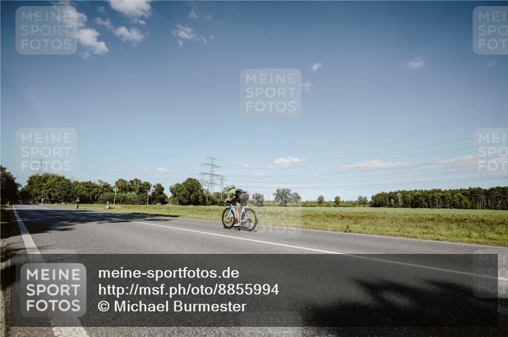 07.09.2025 - 19. Norderstedt Triathlon Michael Burmester http://msf.ph/oto/8855994 07.09.2025 15:18:05 Radfahren  meine-sportfotos.de