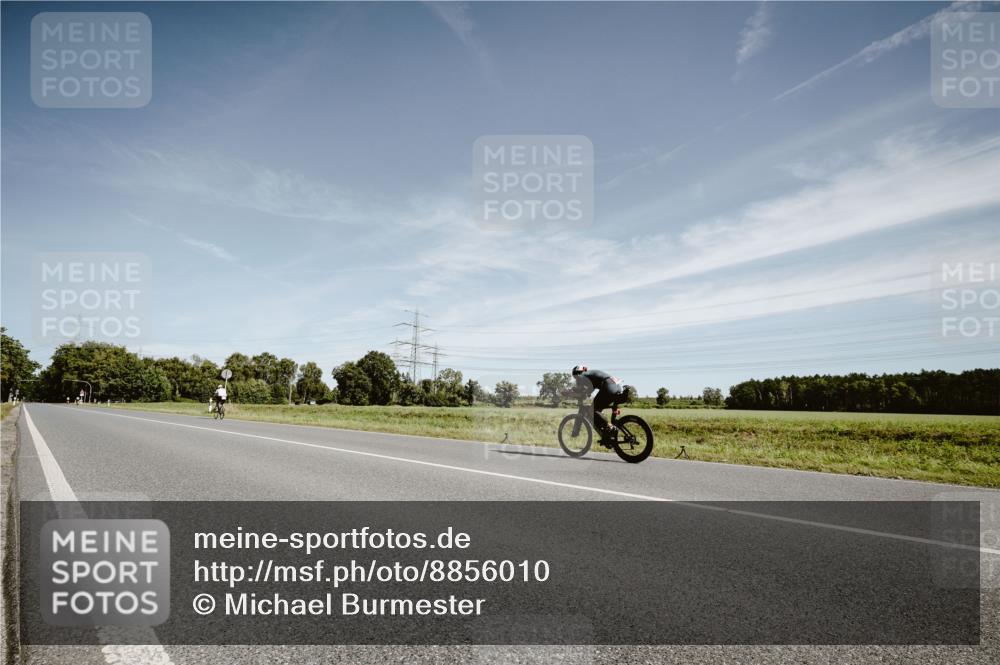 07.09.2025 - 19. Norderstedt Triathlon Michael Burmester http://msf.ph/oto/8856010 07.09.2025 12:13:46 Radfahren 1231 meine-sportfotos.de