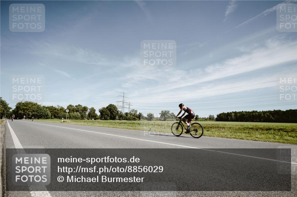 07.09.2025 - 19. Norderstedt Triathlon Michael Burmester http://msf.ph/oto/8856029 07.09.2025 12:14:08 Radfahren  meine-sportfotos.de