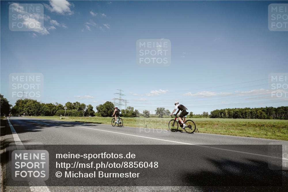 07.09.2025 - 19. Norderstedt Triathlon Michael Burmester http://msf.ph/oto/8856048 07.09.2025 15:18:53 Radfahren  meine-sportfotos.de