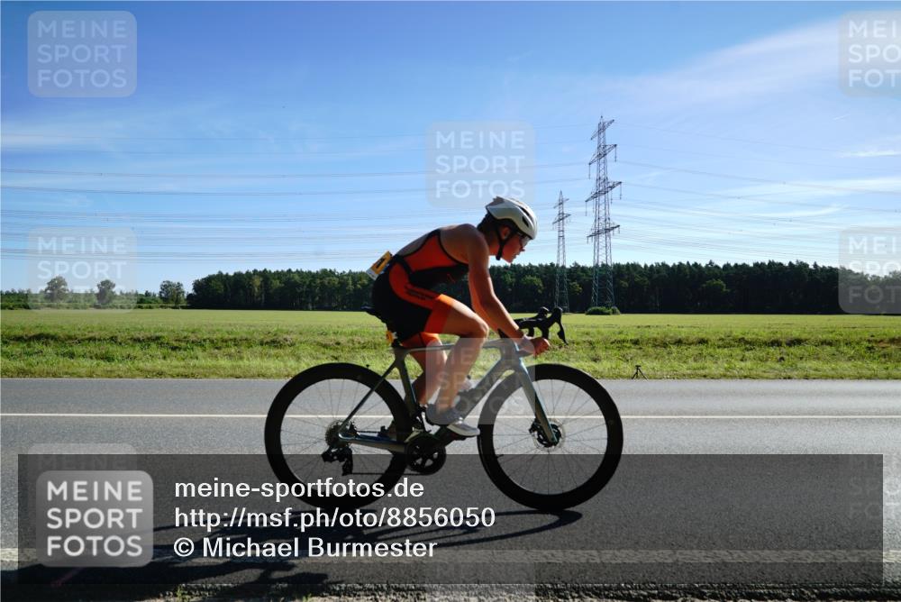 07.09.2025 - 19. Norderstedt Triathlon Michael Burmester http://msf.ph/oto/8856050 07.09.2025 11:01:51 Radfahren 1163, 1191 meine-sportfotos.de