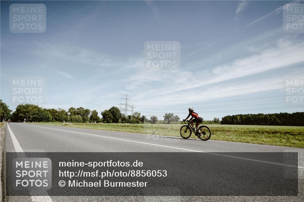 07.09.2025 - 19. Norderstedt Triathlon Michael Burmester http://msf.ph/oto/8856053 07.09.2025 12:14:26 Radfahren  meine-sportfotos.de