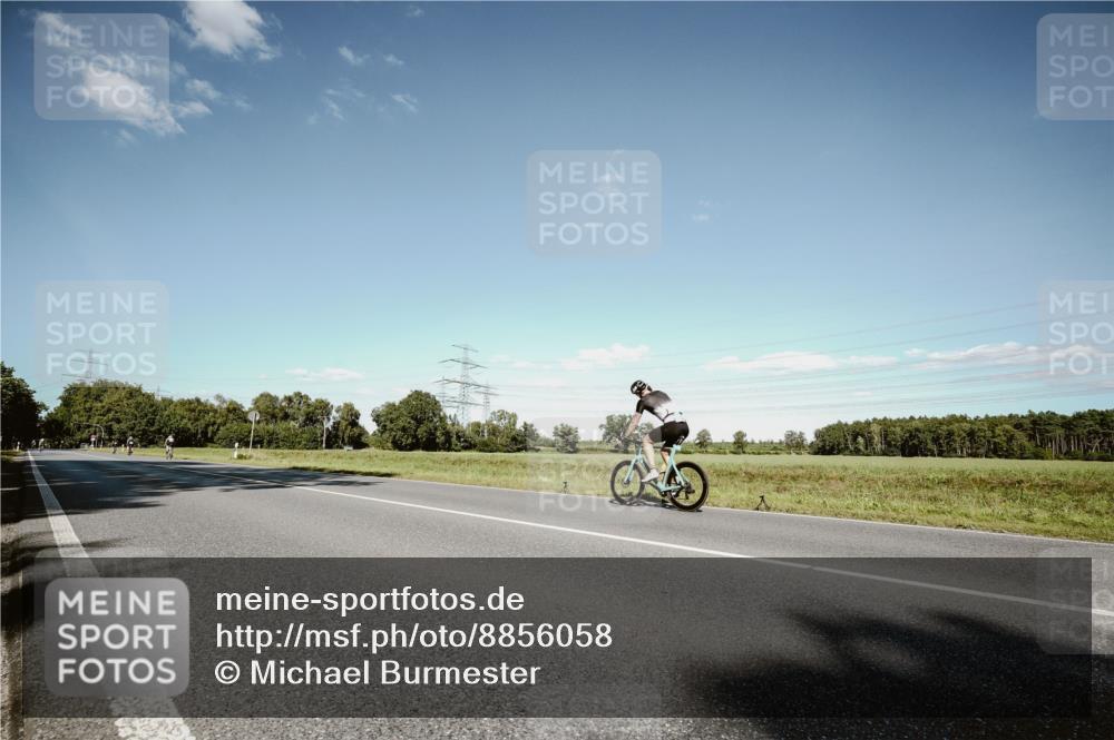 07.09.2025 - 19. Norderstedt Triathlon Michael Burmester http://msf.ph/oto/8856058 07.09.2025 15:19:00 Radfahren 870 meine-sportfotos.de