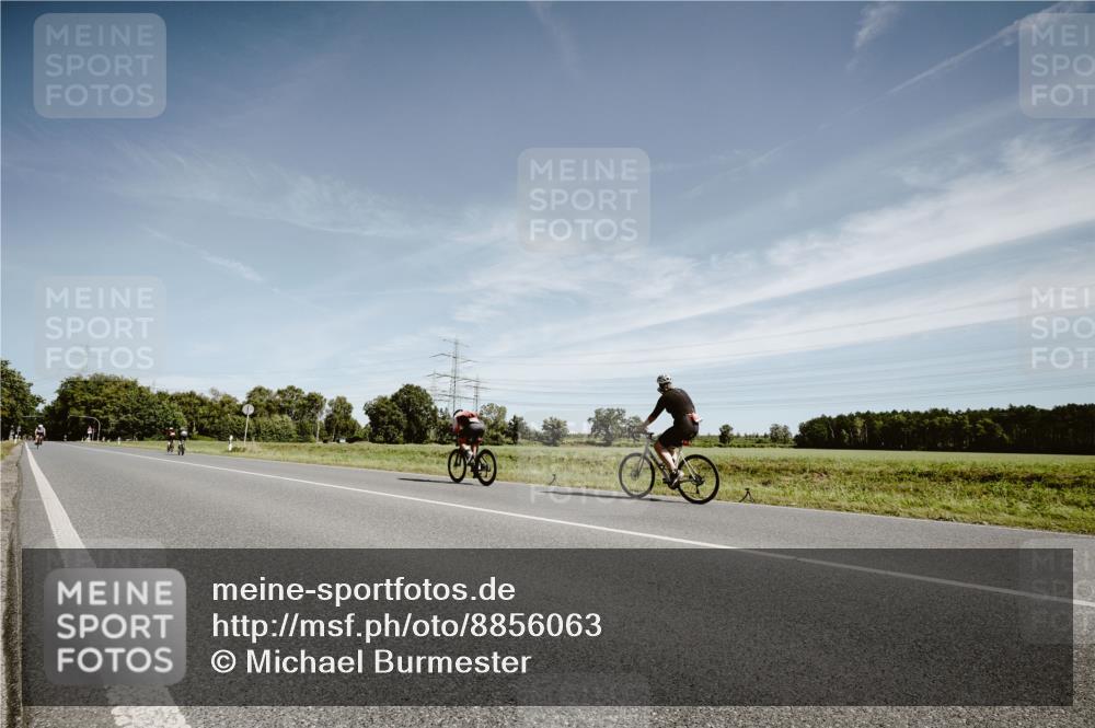 07.09.2025 - 19. Norderstedt Triathlon Michael Burmester http://msf.ph/oto/8856063 07.09.2025 12:14:31 Radfahren  meine-sportfotos.de