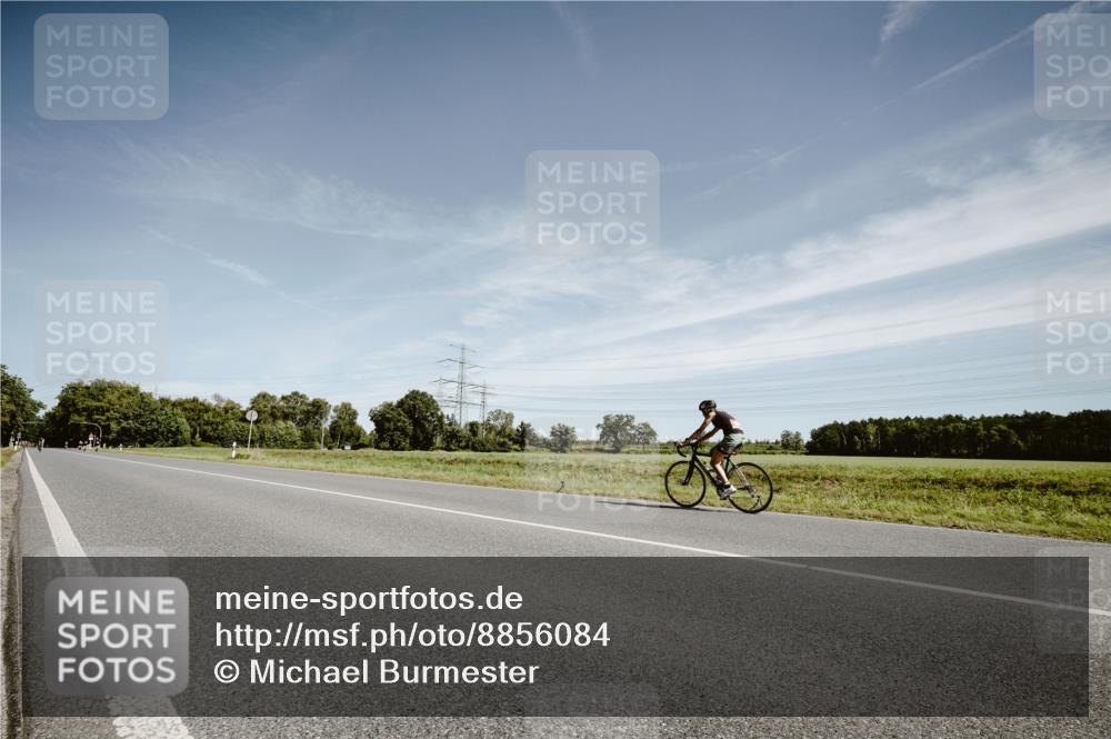 07.09.2025 - 19. Norderstedt Triathlon Michael Burmester http://msf.ph/oto/8856084 07.09.2025 12:14:42 Radfahren  meine-sportfotos.de