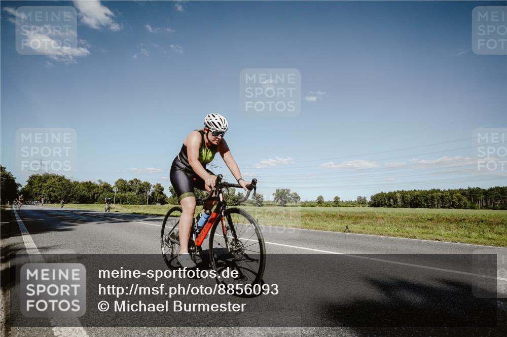 07.09.2025 - 19. Norderstedt Triathlon Michael Burmester http://msf.ph/oto/8856093 07.09.2025 15:19:15 Radfahren 453 meine-sportfotos.de