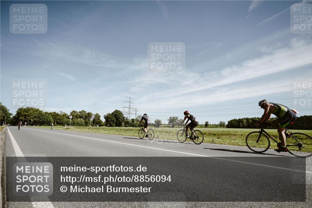 07.09.2025 - 19. Norderstedt Triathlon Michael Burmester http://msf.ph/oto/8856094 07.09.2025 12:14:47 Radfahren 1386 meine-sportfotos.de