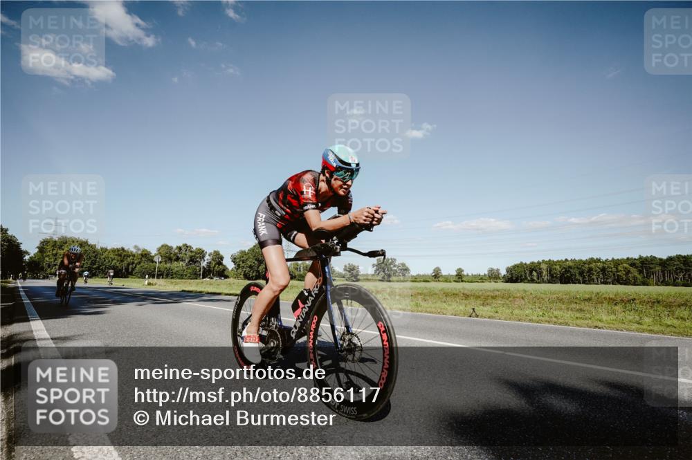07.09.2025 - 19. Norderstedt Triathlon Michael Burmester http://msf.ph/oto/8856117 07.09.2025 15:19:30 Radfahren 438, 442, 1528 meine-sportfotos.de
