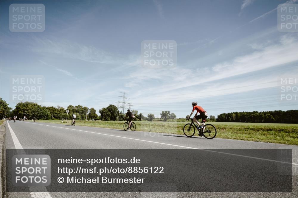 07.09.2025 - 19. Norderstedt Triathlon Michael Burmester http://msf.ph/oto/8856122 07.09.2025 12:14:58 Radfahren  meine-sportfotos.de
