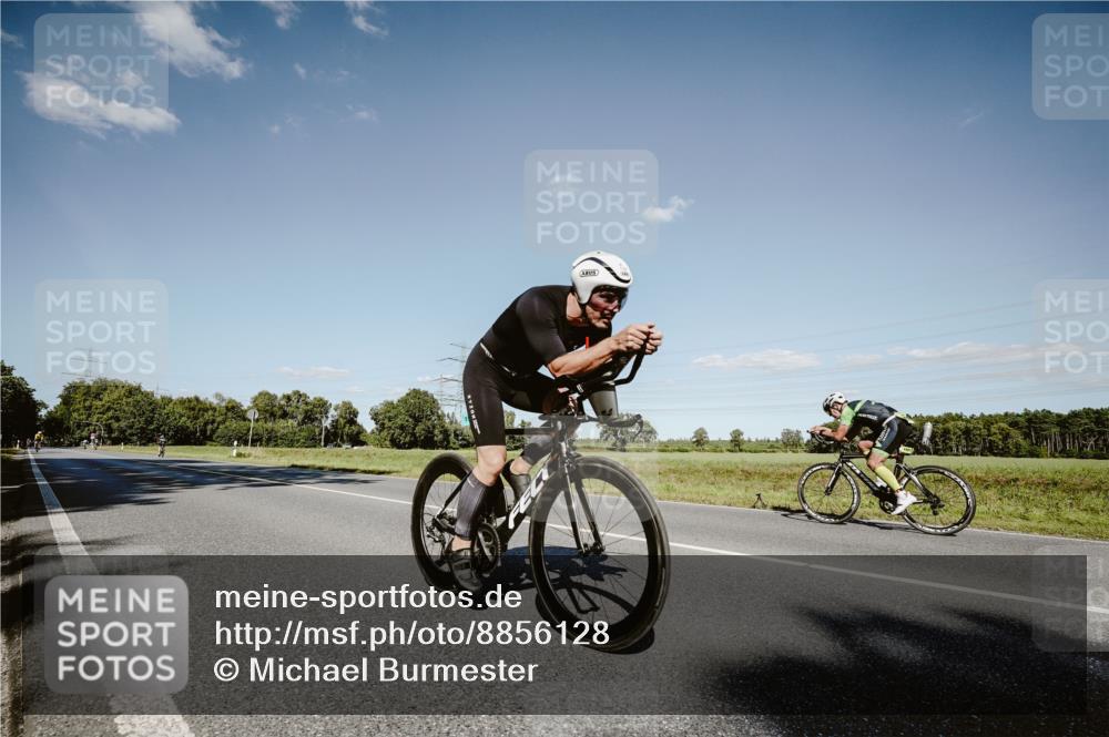 07.09.2025 - 19. Norderstedt Triathlon Michael Burmester http://msf.ph/oto/8856128 07.09.2025 15:19:36 Radfahren 1522 meine-sportfotos.de