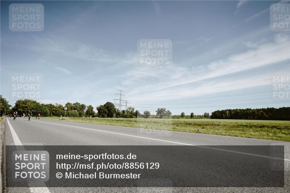 07.09.2025 - 19. Norderstedt Triathlon Michael Burmester http://msf.ph/oto/8856129 07.09.2025 12:15:05 Radfahren 258, 1220 meine-sportfotos.de