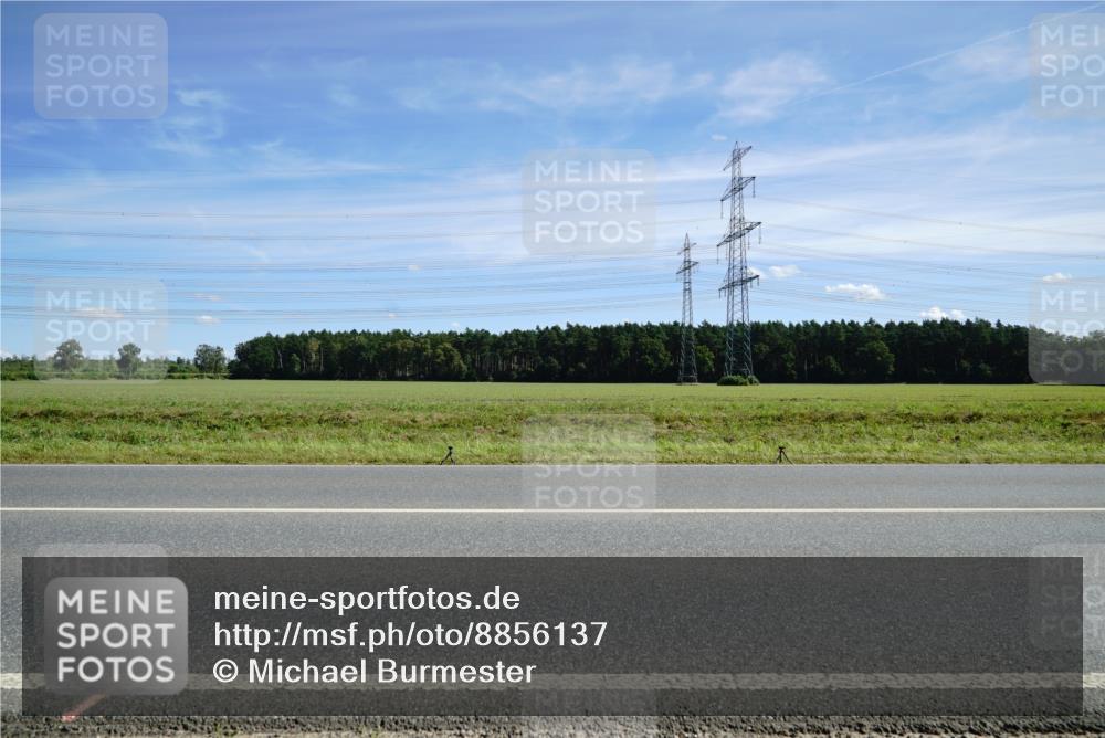 07.09.2025 - 19. Norderstedt Triathlon Michael Burmester http://msf.ph/oto/8856137 07.09.2025 12:46:31 Radfahren  meine-sportfotos.de