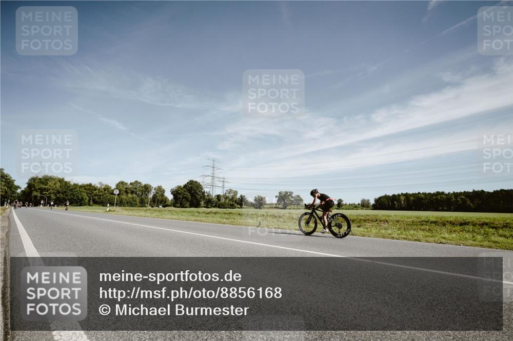 07.09.2025 - 19. Norderstedt Triathlon Michael Burmester http://msf.ph/oto/8856168 07.09.2025 12:15:20 Radfahren 1213, 1247 meine-sportfotos.de