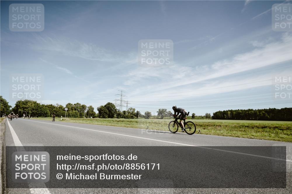07.09.2025 - 19. Norderstedt Triathlon Michael Burmester http://msf.ph/oto/8856171 07.09.2025 12:15:23 Radfahren  meine-sportfotos.de
