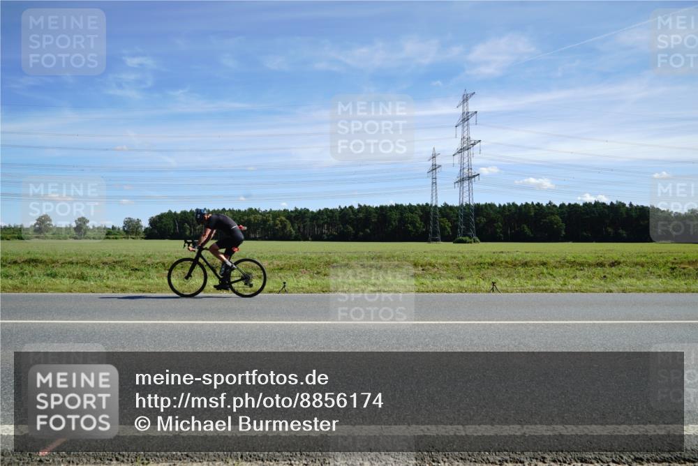 07.09.2025 - 19. Norderstedt Triathlon Michael Burmester http://msf.ph/oto/8856174 07.09.2025 12:46:58 Radfahren 272, 1388 meine-sportfotos.de