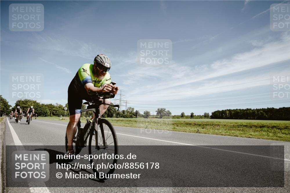 07.09.2025 - 19. Norderstedt Triathlon Michael Burmester http://msf.ph/oto/8856178 07.09.2025 12:15:28 Radfahren 210, 728, 776, 791, 1237, 1364 meine-sportfotos.de