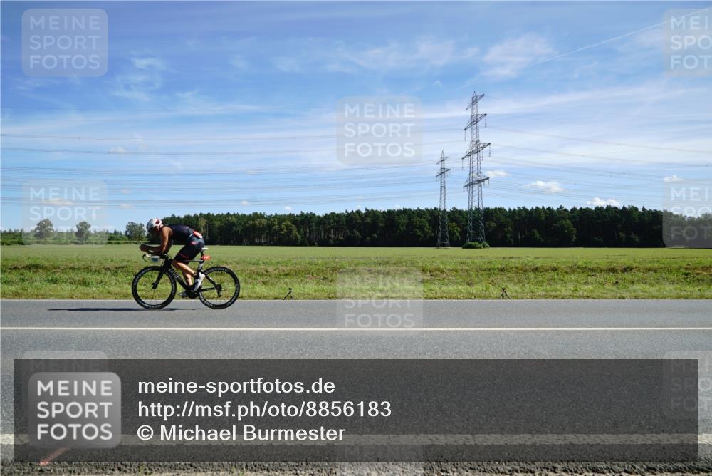 07.09.2025 - 19. Norderstedt Triathlon Michael Burmester http://msf.ph/oto/8856183 07.09.2025 12:47:11 Radfahren  meine-sportfotos.de
