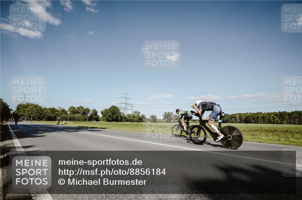 07.09.2025 - 19. Norderstedt Triathlon Michael Burmester http://msf.ph/oto/8856184 07.09.2025 15:20:03 Radfahren 955, 1413 meine-sportfotos.de