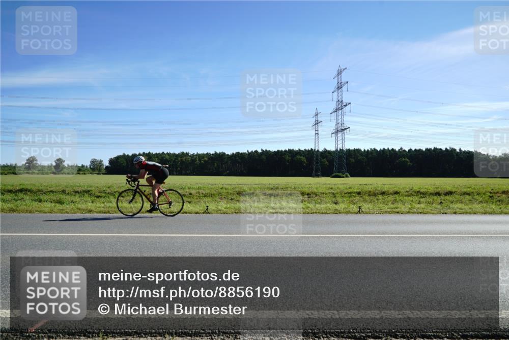 07.09.2025 - 19. Norderstedt Triathlon Michael Burmester http://msf.ph/oto/8856190 07.09.2025 11:03:56 Radfahren 1188, 1355 meine-sportfotos.de