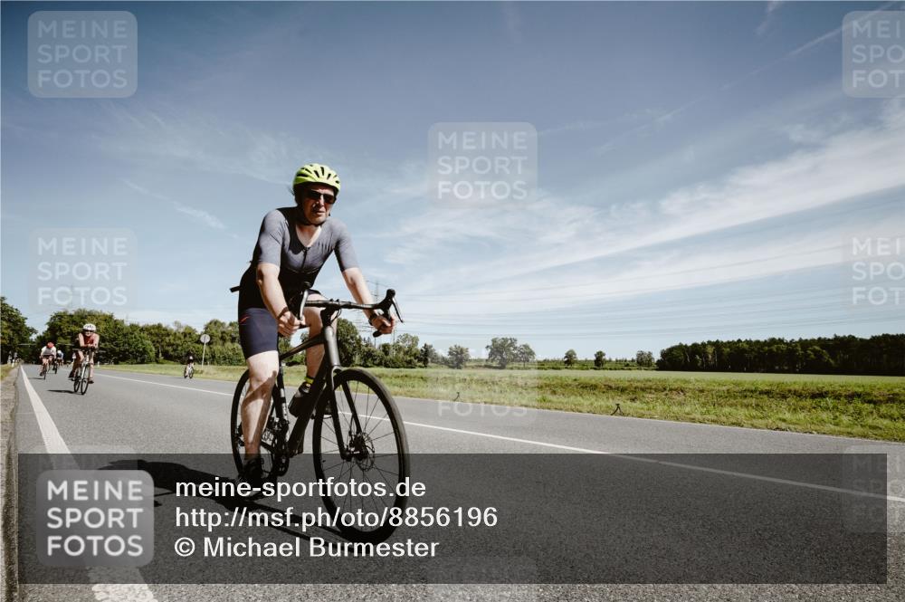 07.09.2025 - 19. Norderstedt Triathlon Michael Burmester http://msf.ph/oto/8856196 07.09.2025 12:15:31 Radfahren 146, 210, 215, 776, 780, 791, 1237, 1364 meine-sportfotos.de