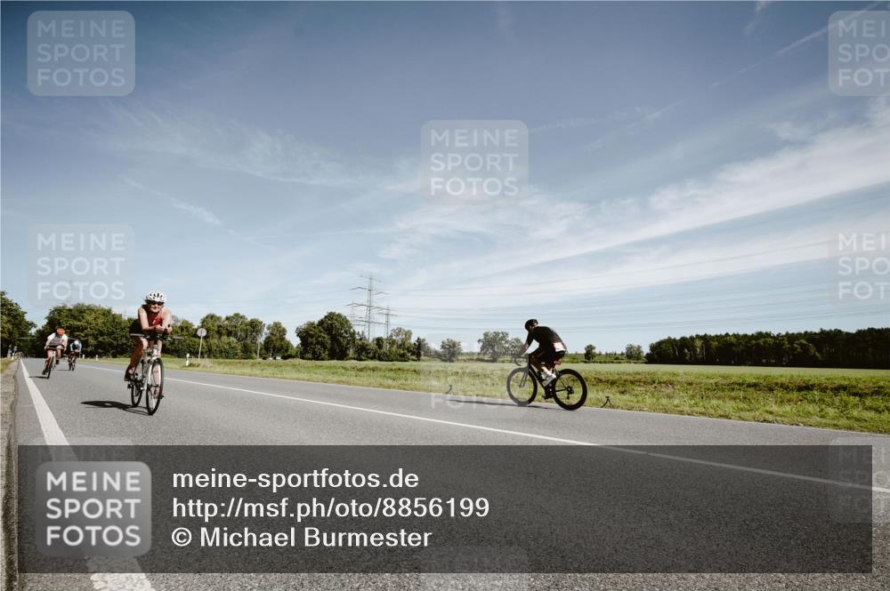 07.09.2025 - 19. Norderstedt Triathlon Michael Burmester http://msf.ph/oto/8856199 07.09.2025 12:15:32 Radfahren 146, 210, 215, 776, 780, 791, 1364 meine-sportfotos.de