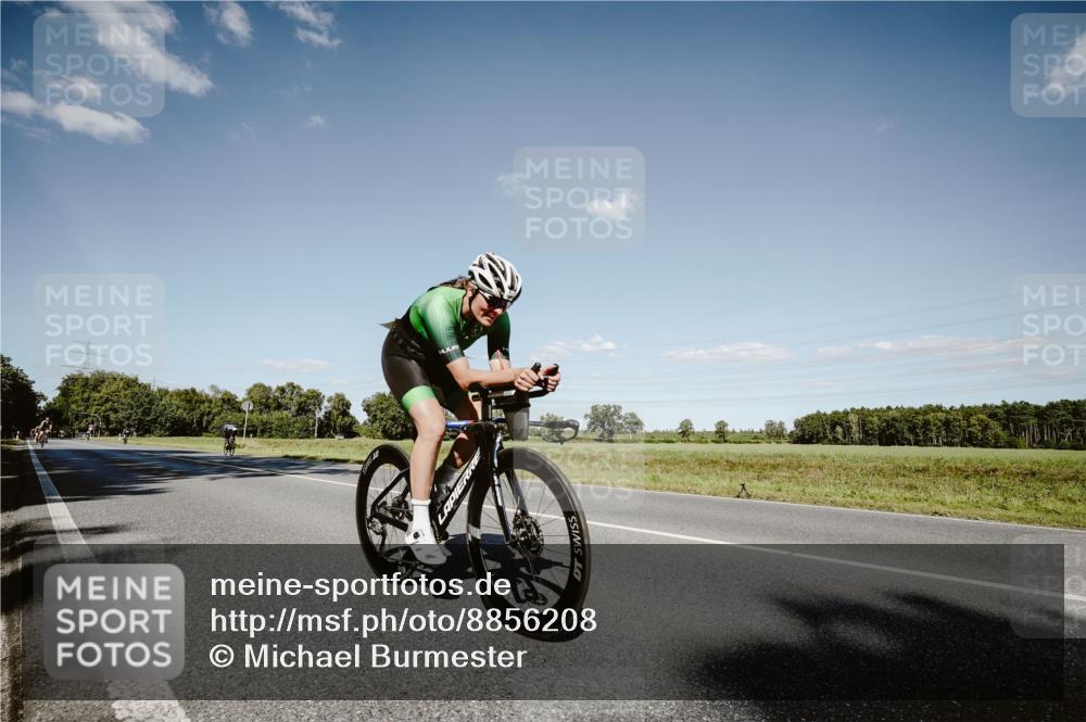 07.09.2025 - 19. Norderstedt Triathlon Michael Burmester http://msf.ph/oto/8856208 07.09.2025 15:20:13 Radfahren 868, 1495, 1526 meine-sportfotos.de