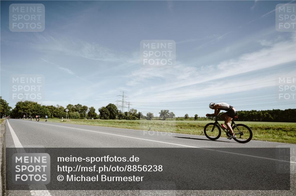 07.09.2025 - 19. Norderstedt Triathlon Michael Burmester http://msf.ph/oto/8856238 07.09.2025 12:15:42 Radfahren  meine-sportfotos.de