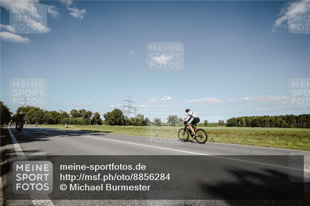07.09.2025 - 19. Norderstedt Triathlon Michael Burmester http://msf.ph/oto/8856284 07.09.2025 15:21:00 Radfahren 903, 1427 meine-sportfotos.de