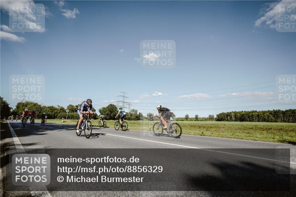 07.09.2025 - 19. Norderstedt Triathlon Michael Burmester http://msf.ph/oto/8856329 07.09.2025 15:21:13 Radfahren 480, 897, 914, 1504, 1537 meine-sportfotos.de