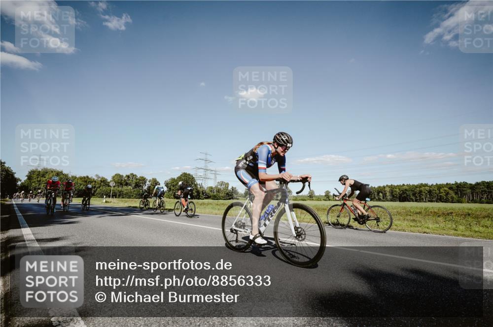 07.09.2025 - 19. Norderstedt Triathlon Michael Burmester http://msf.ph/oto/8856333 07.09.2025 15:21:13 Radfahren 480, 897, 914, 1504, 1537 meine-sportfotos.de