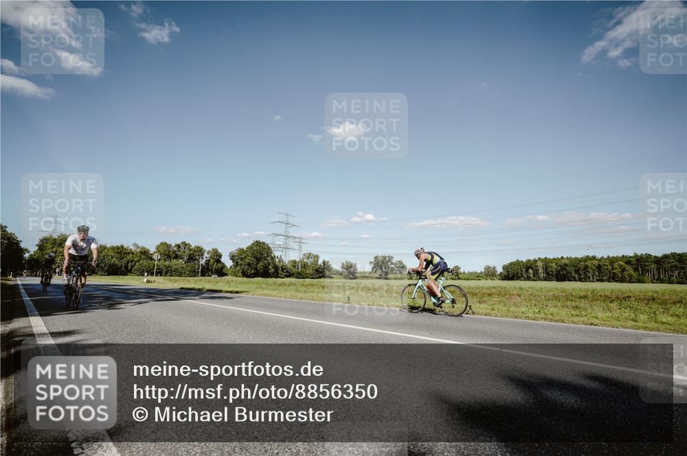 07.09.2025 - 19. Norderstedt Triathlon Michael Burmester http://msf.ph/oto/8856350 07.09.2025 15:21:20 Radfahren 473, 866, 1475, 1533, 1546 meine-sportfotos.de