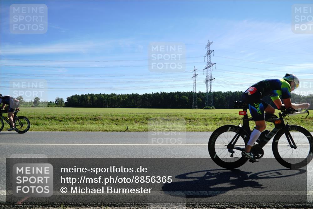 07.09.2025 - 19. Norderstedt Triathlon Michael Burmester http://msf.ph/oto/8856365 07.09.2025 11:06:27 Radfahren 196, 200, 1198 meine-sportfotos.de