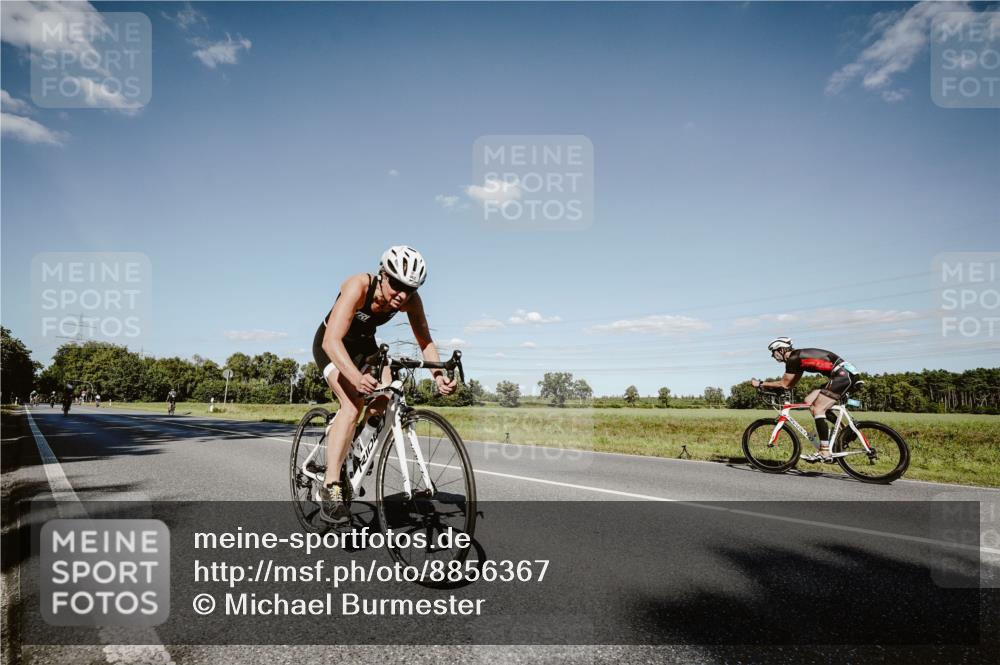 07.09.2025 - 19. Norderstedt Triathlon Michael Burmester http://msf.ph/oto/8856367 07.09.2025 15:21:31 Radfahren 463, 469 meine-sportfotos.de