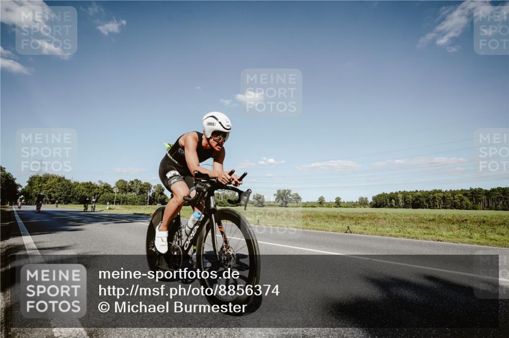 07.09.2025 - 19. Norderstedt Triathlon Michael Burmester http://msf.ph/oto/8856374 07.09.2025 15:21:34 Radfahren 403, 463, 469 meine-sportfotos.de