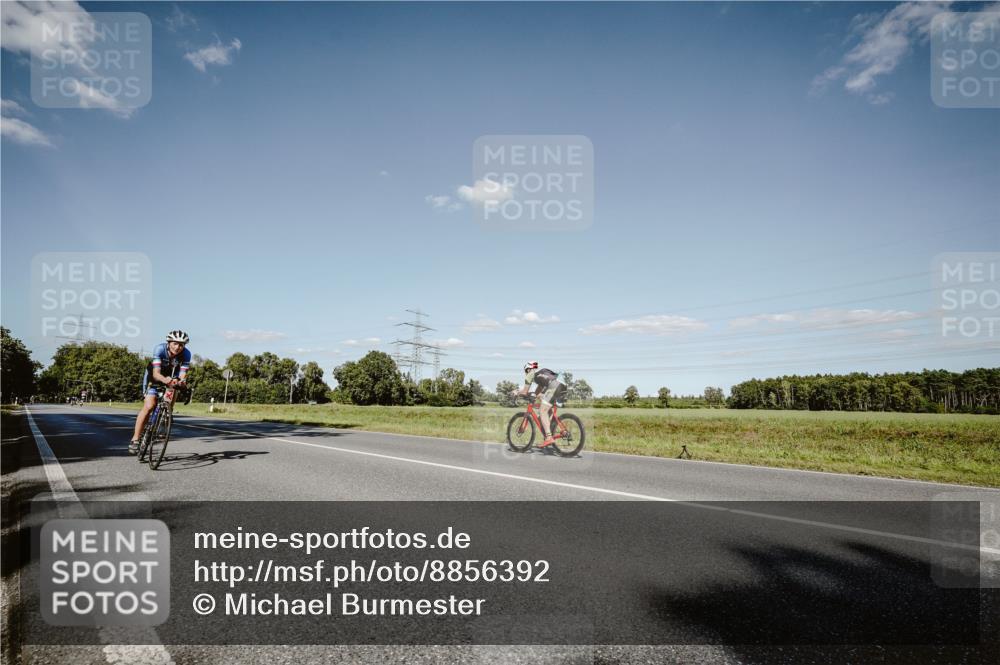 07.09.2025 - 19. Norderstedt Triathlon Michael Burmester http://msf.ph/oto/8856392 07.09.2025 15:21:40 Radfahren 479, 882, 1494, 1498 meine-sportfotos.de