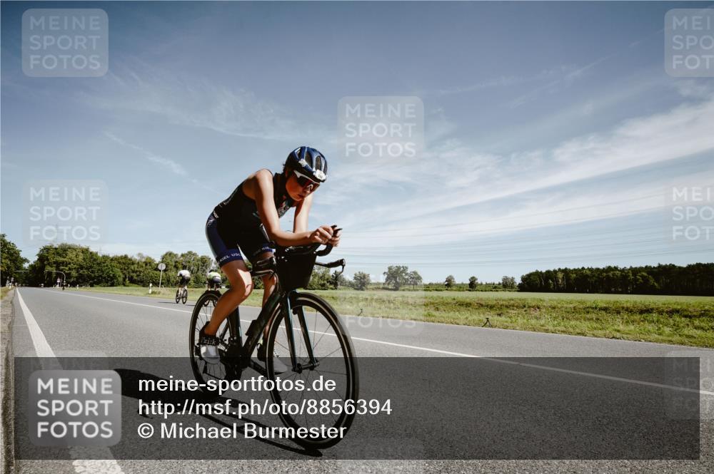 07.09.2025 - 19. Norderstedt Triathlon Michael Burmester http://msf.ph/oto/8856394 07.09.2025 12:16:59 Radfahren 168, 741, 1307 meine-sportfotos.de