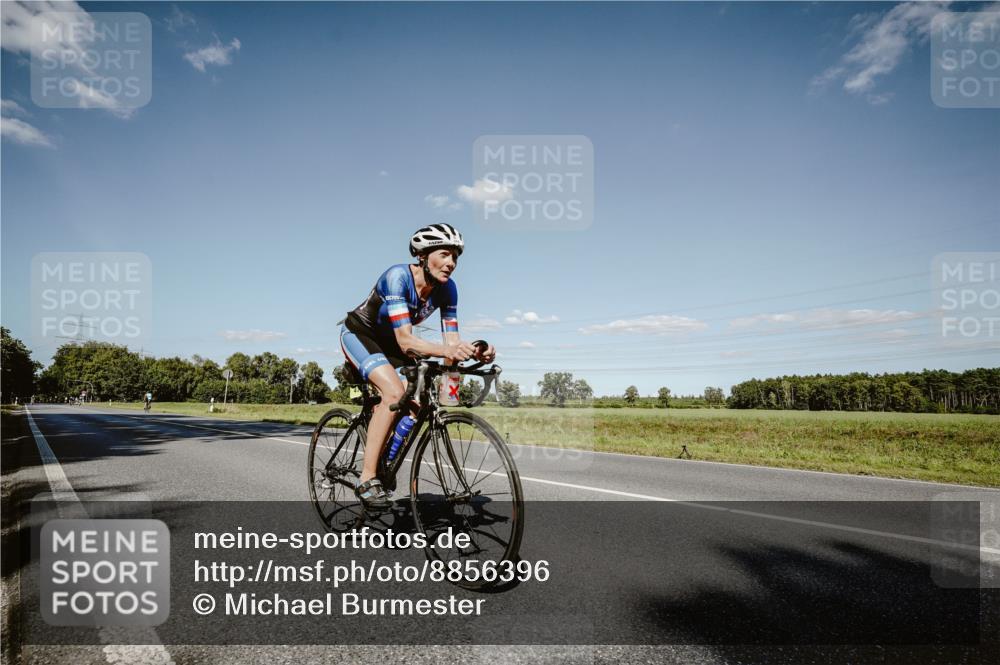 07.09.2025 - 19. Norderstedt Triathlon Michael Burmester http://msf.ph/oto/8856396 07.09.2025 15:21:41 Radfahren 479, 882, 1494, 1498 meine-sportfotos.de