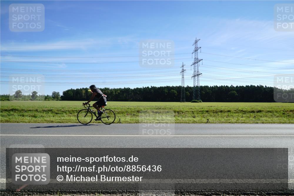 07.09.2025 - 19. Norderstedt Triathlon Michael Burmester http://msf.ph/oto/8856436 07.09.2025 11:07:01 Radfahren  meine-sportfotos.de