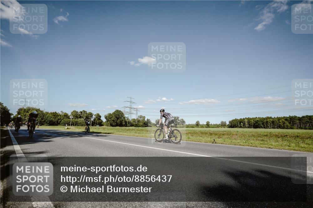 07.09.2025 - 19. Norderstedt Triathlon Michael Burmester http://msf.ph/oto/8856437 07.09.2025 15:21:57 Radfahren 415, 475, 1410, 1417, 1479 meine-sportfotos.de