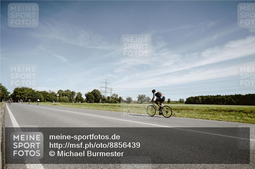07.09.2025 - 19. Norderstedt Triathlon Michael Burmester http://msf.ph/oto/8856439 07.09.2025 12:17:26 Radfahren  meine-sportfotos.de