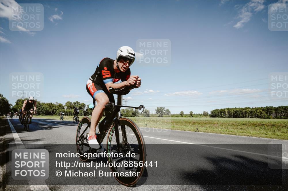 07.09.2025 - 19. Norderstedt Triathlon Michael Burmester http://msf.ph/oto/8856441 07.09.2025 15:21:58 Radfahren 415, 475, 1410, 1417, 1480 meine-sportfotos.de
