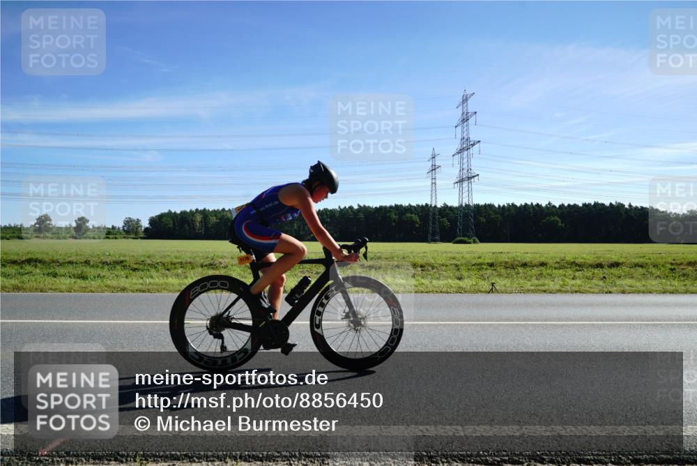 07.09.2025 - 19. Norderstedt Triathlon Michael Burmester http://msf.ph/oto/8856450 07.09.2025 11:07:16 Radfahren 1178 meine-sportfotos.de