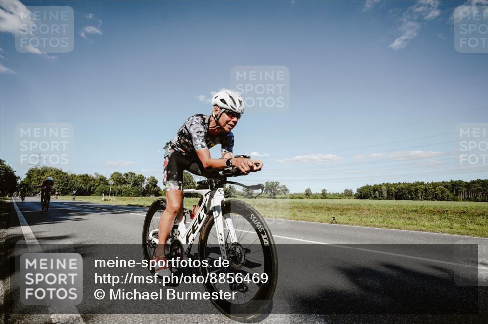07.09.2025 - 19. Norderstedt Triathlon Michael Burmester http://msf.ph/oto/8856469 07.09.2025 15:22:06 Radfahren 873, 883, 946, 949, 1404, 1439 meine-sportfotos.de